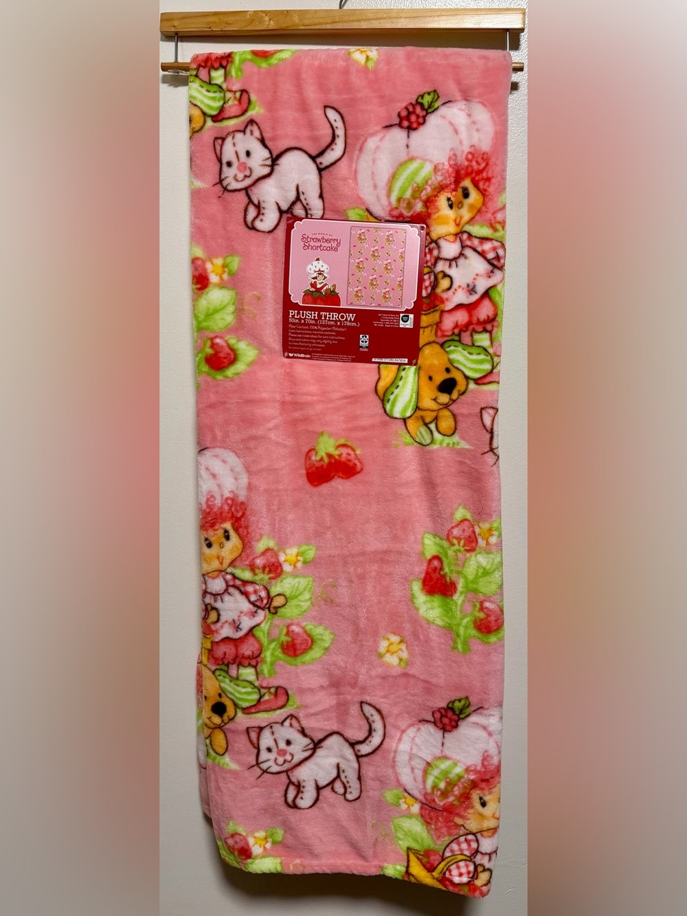 Strawberry shortcake strawberry tart plush blanket throw
